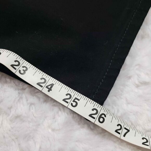 Levis 724 High Rise Straight Cropped Black Jeans - Picture 11 of 11